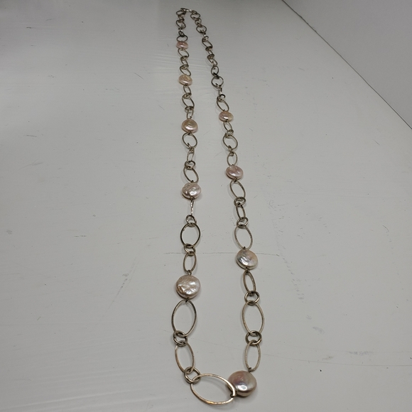 Pale Pink Freshwater Pearl Silver Loop Necklace - Picture 4 of 7